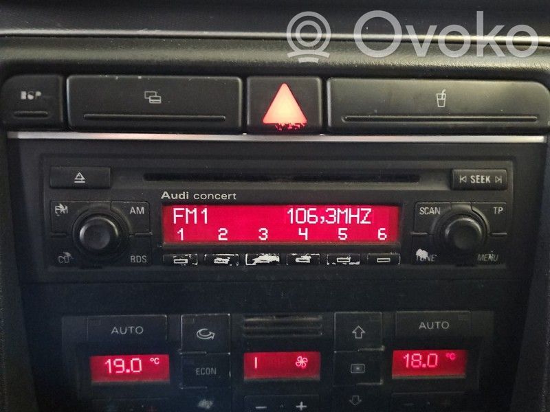 Audi A4 S4 B6 8E 8H Unitate principală radio/CD/DVD/GPS 