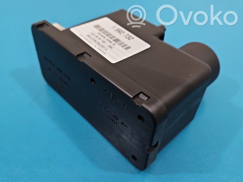 Audi 80 90 S2 B4 Pompă vacuum închidere centralizată 