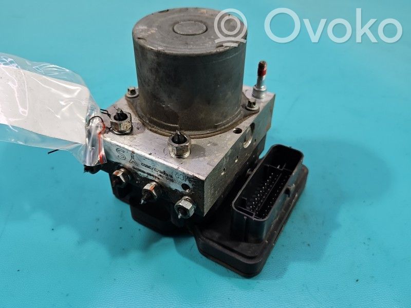 Toyota Corolla E160 E170 Bomba de ABS 