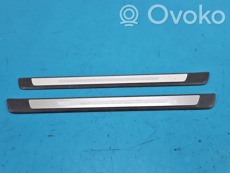 Audi A4 S4 B9 8W Capac lateral zonă picioare 