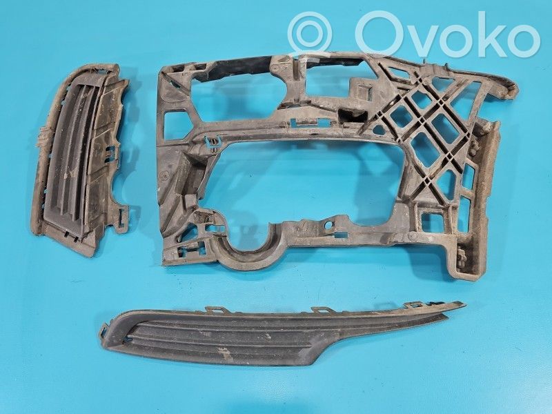 Volkswagen Golf VII Grilă/ornament proiector ceață față 