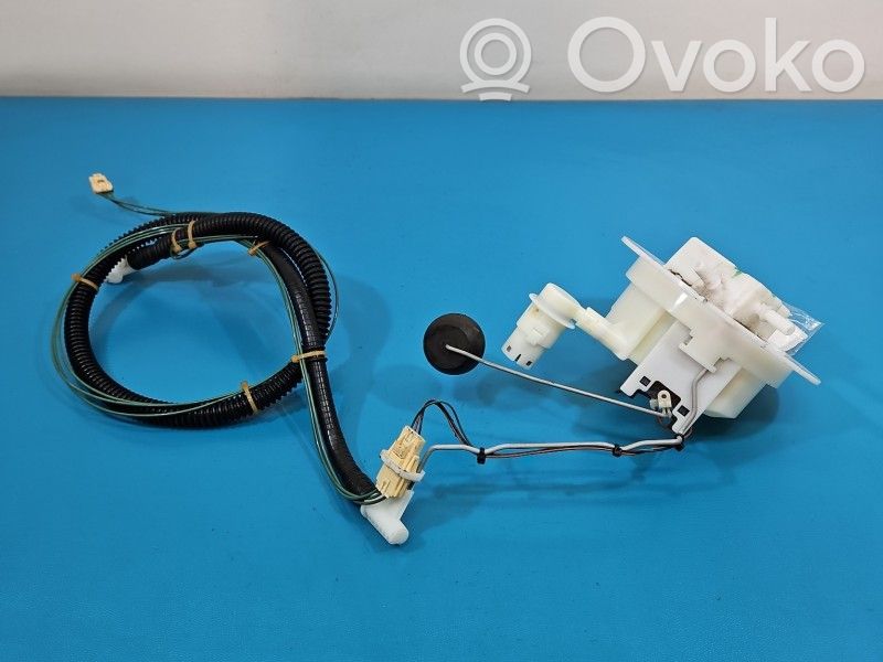 Audi A4 S4 B8 8K Sensore di livello del carburante 