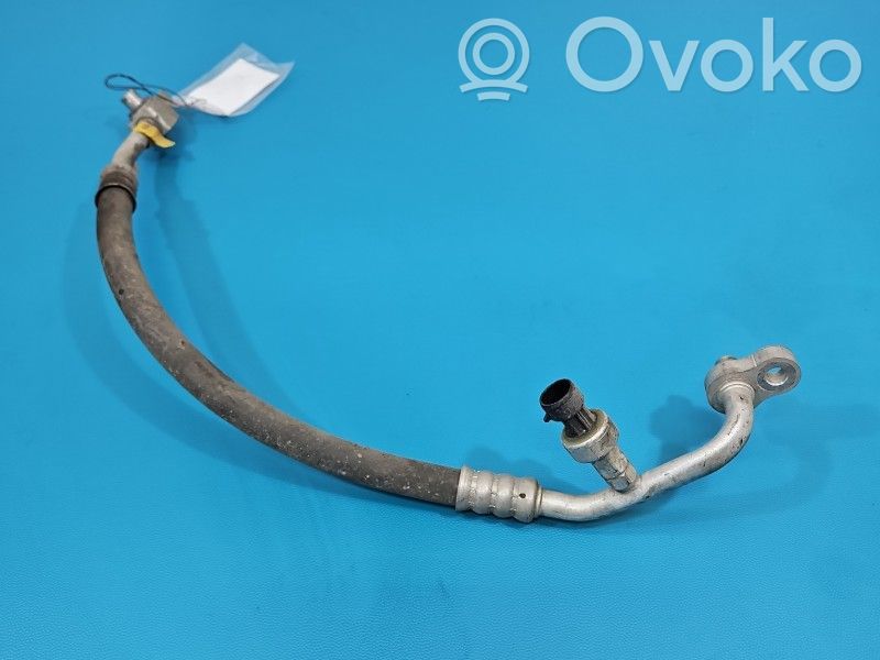 Opel Astra K Ilmastointilaitteen putki (A/C) 