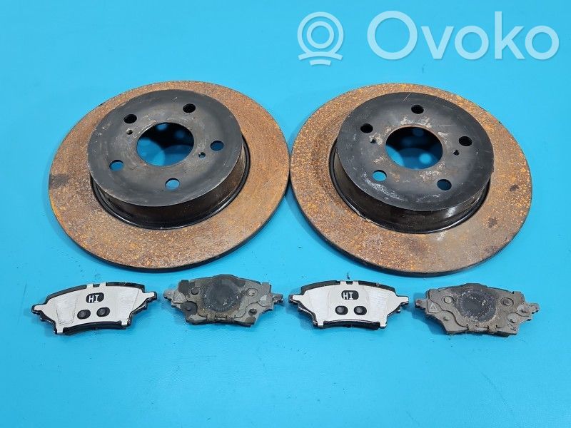 Toyota Corolla E210 E21 Set dischi freno e pinze