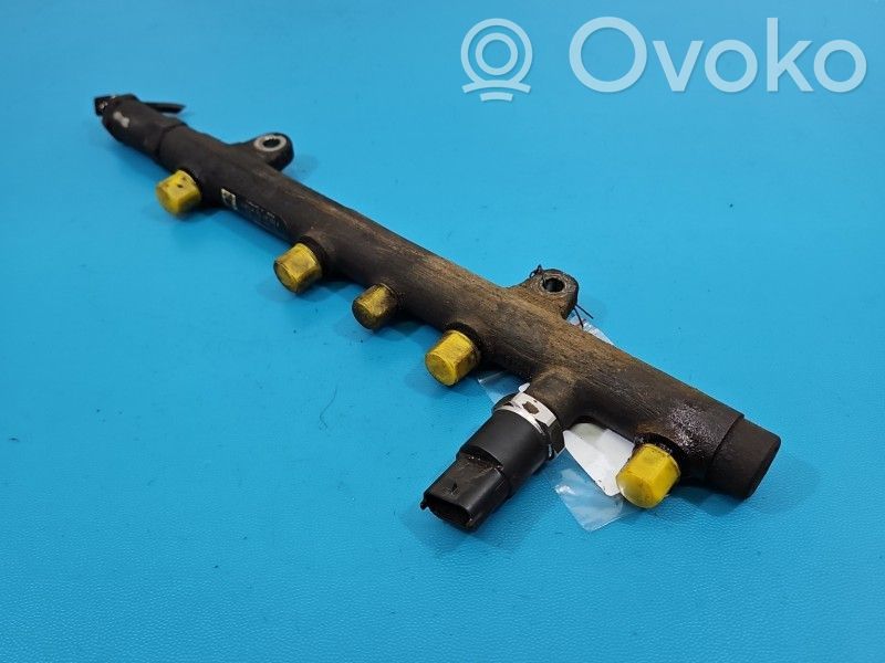 Opel Vivaro Rampă alimentare injectoare 
