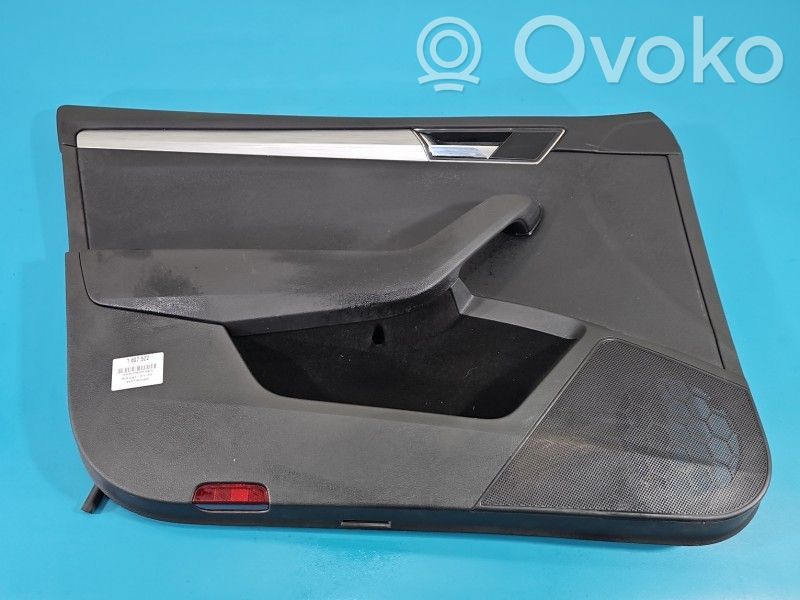 Skoda Superb B8 (3V) Rivestimento del pannello della portiera anteriore