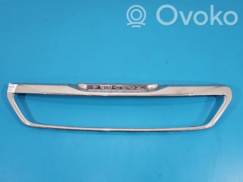 Peugeot 308 Grilă radiator față