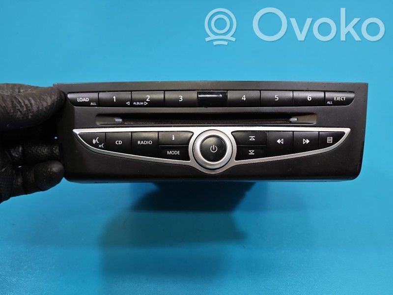 Renault Koleos I Panel / Radioodtwarzacz CD/DVD/GPS 