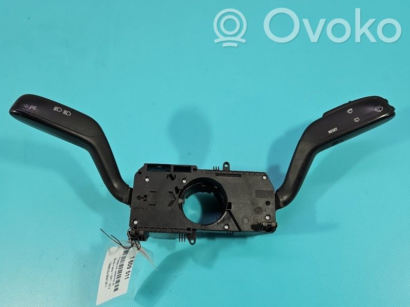 Skoda Fabia Mk2 (5J) Headlight wiper switch