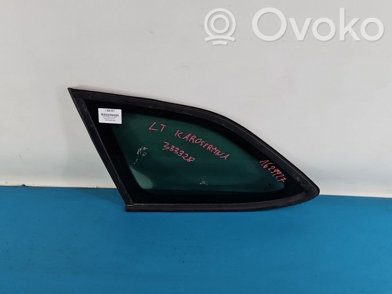 Skoda Octavia Mk4 Galinis šoninis kėbulo stiklas 