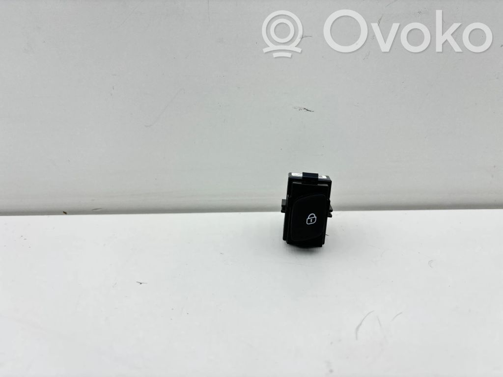 Volvo XC60 Central locking switch button 