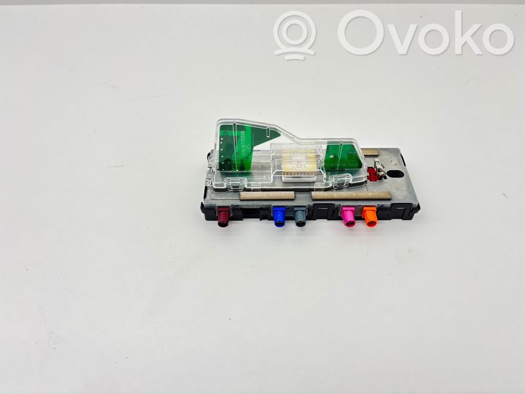 Volvo XC60 GPS-pystyantenni 