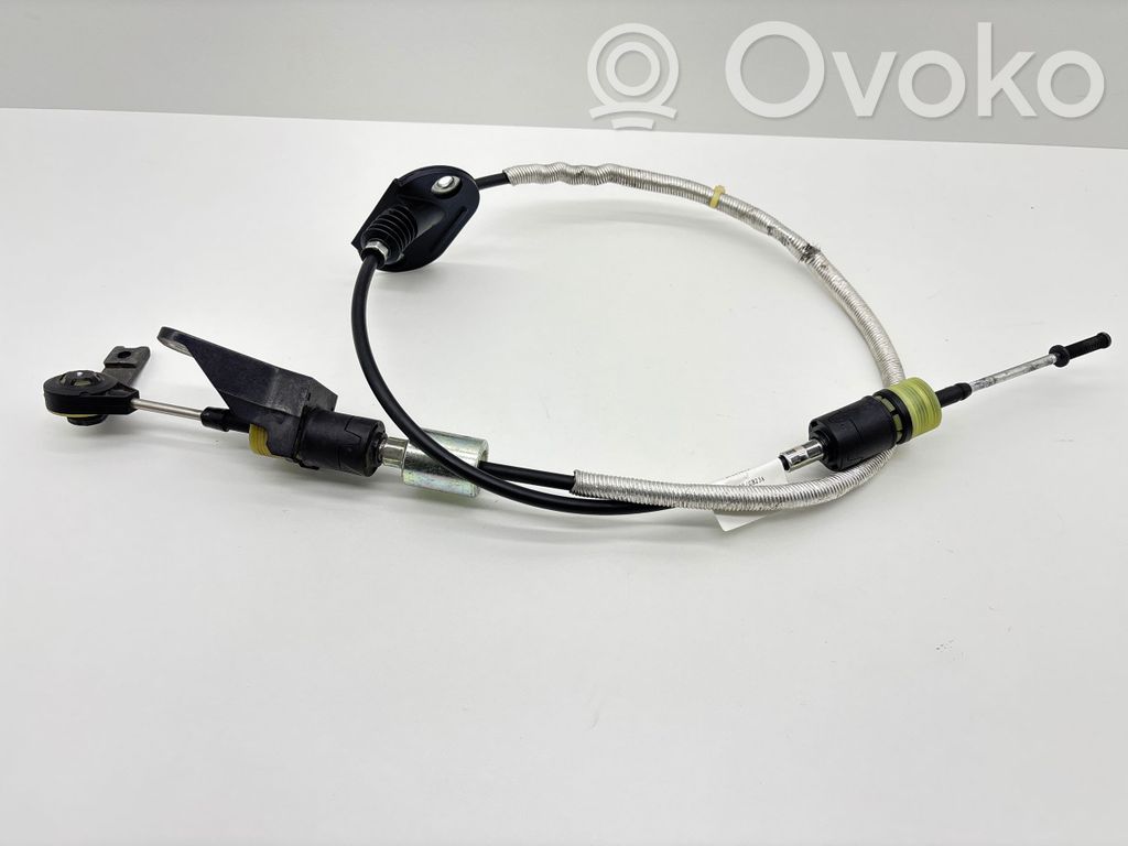 Volvo XC60 Gear shift cable linkage 