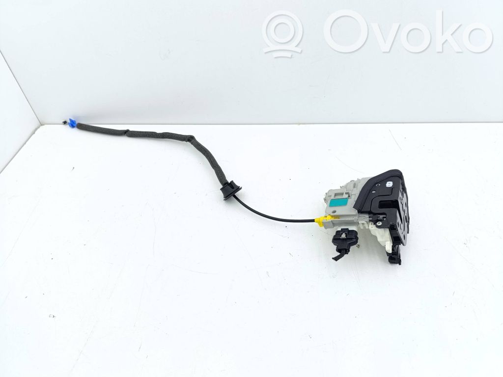 Audi A5 Front door lock 