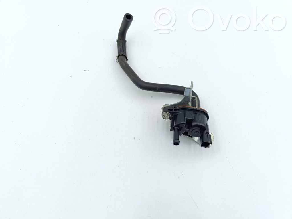Subaru Forester SK Vacuum valve 