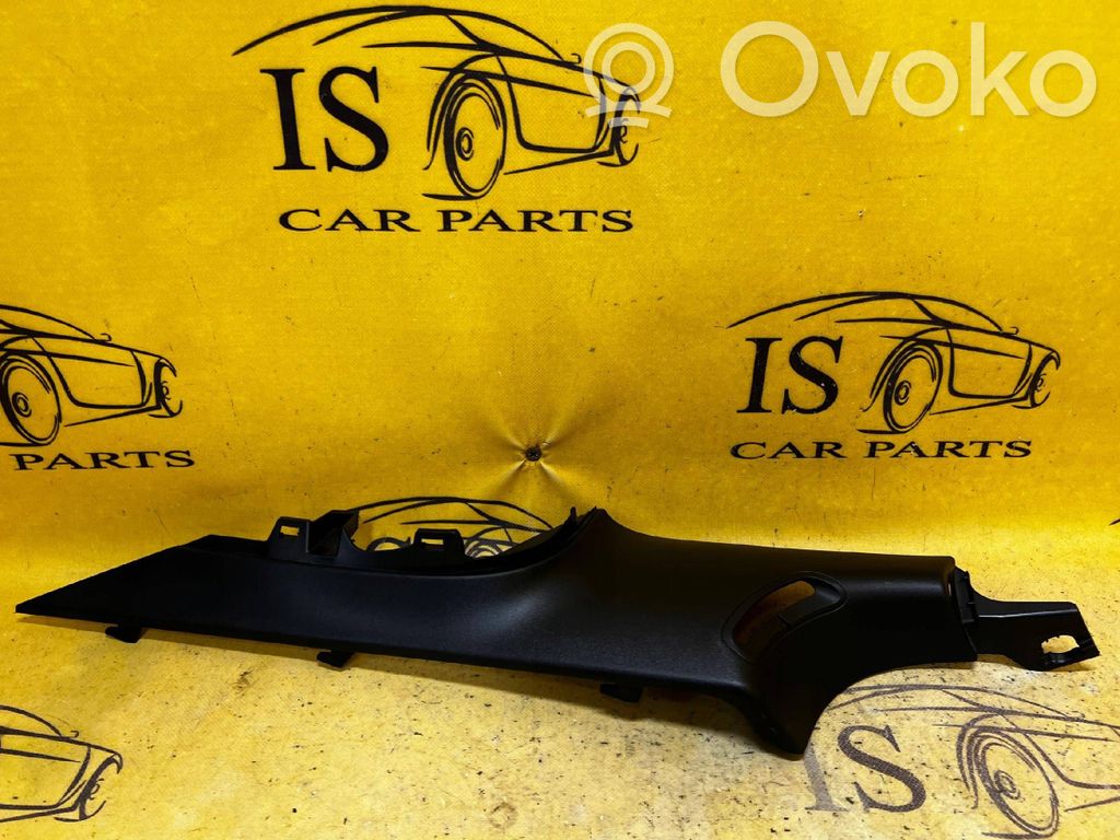 Tesla Model 3 Šoninė apdaila prie galinės sėdynės (viršus) 