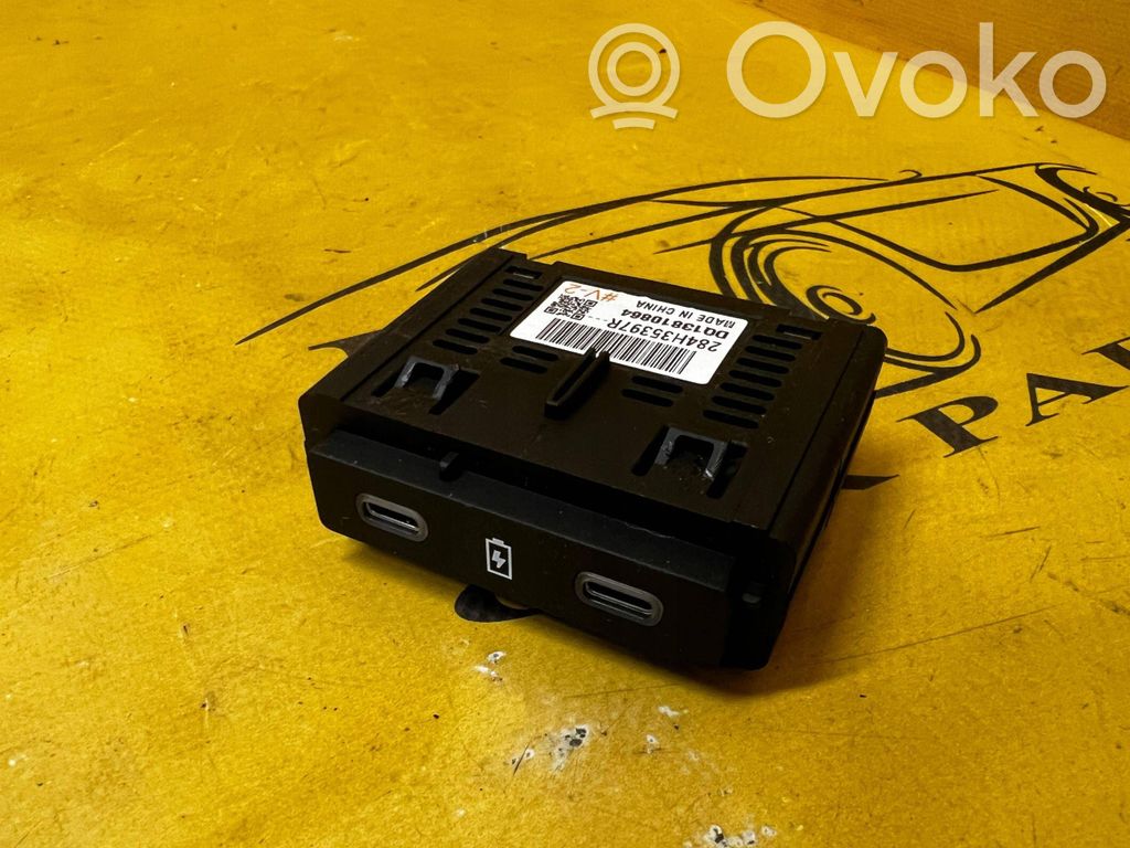 Renault Espace VI USB socket connector 