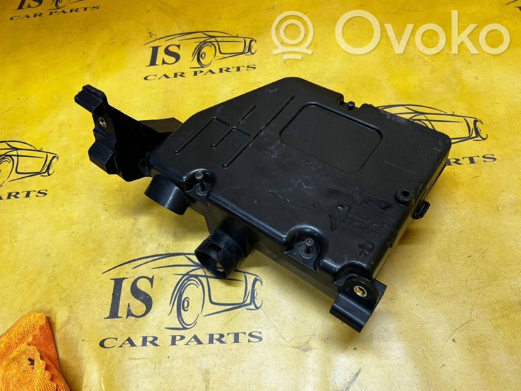 Engine control unit box   31439651