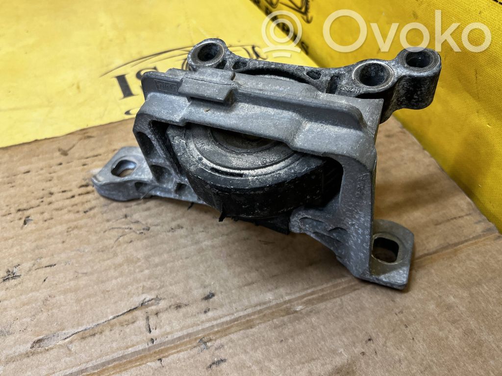 Ford Escape III Engine mount vacuum valve 