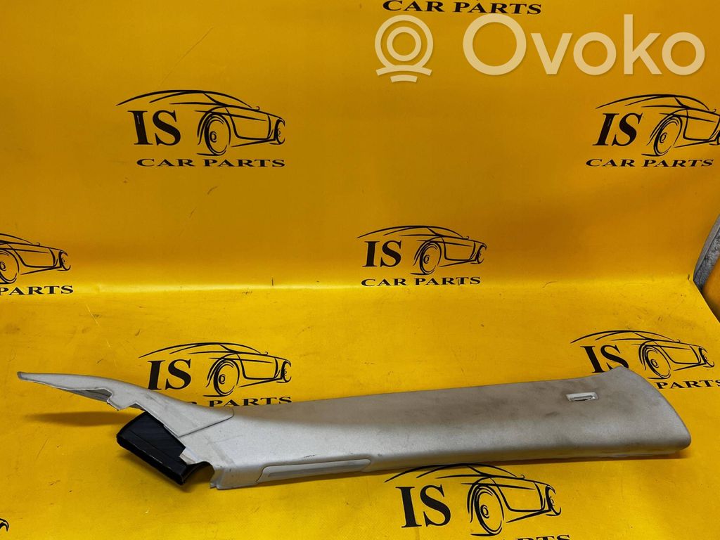 Land Rover Discovery 5 Pilar (A) 