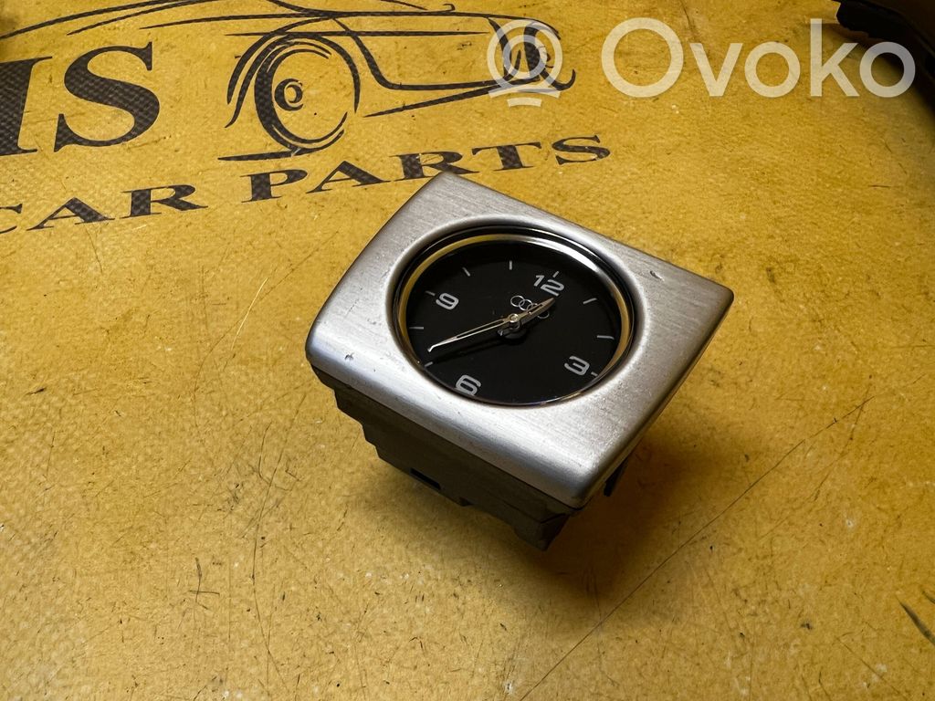 Audi A8 S8 D4 4H Orologio 