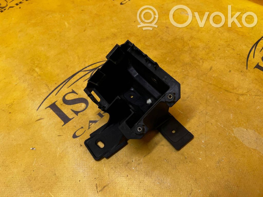 Ford Explorer VI Blind spot radar bracket 