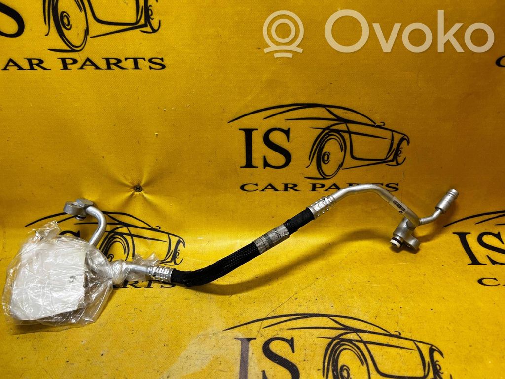 BMW 5 F10 F11 Ilmastointilaitteen putki (A/C) 