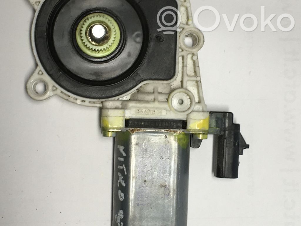 Moteur de lève-vitre de porte arrière   1002852A001,7740807104
