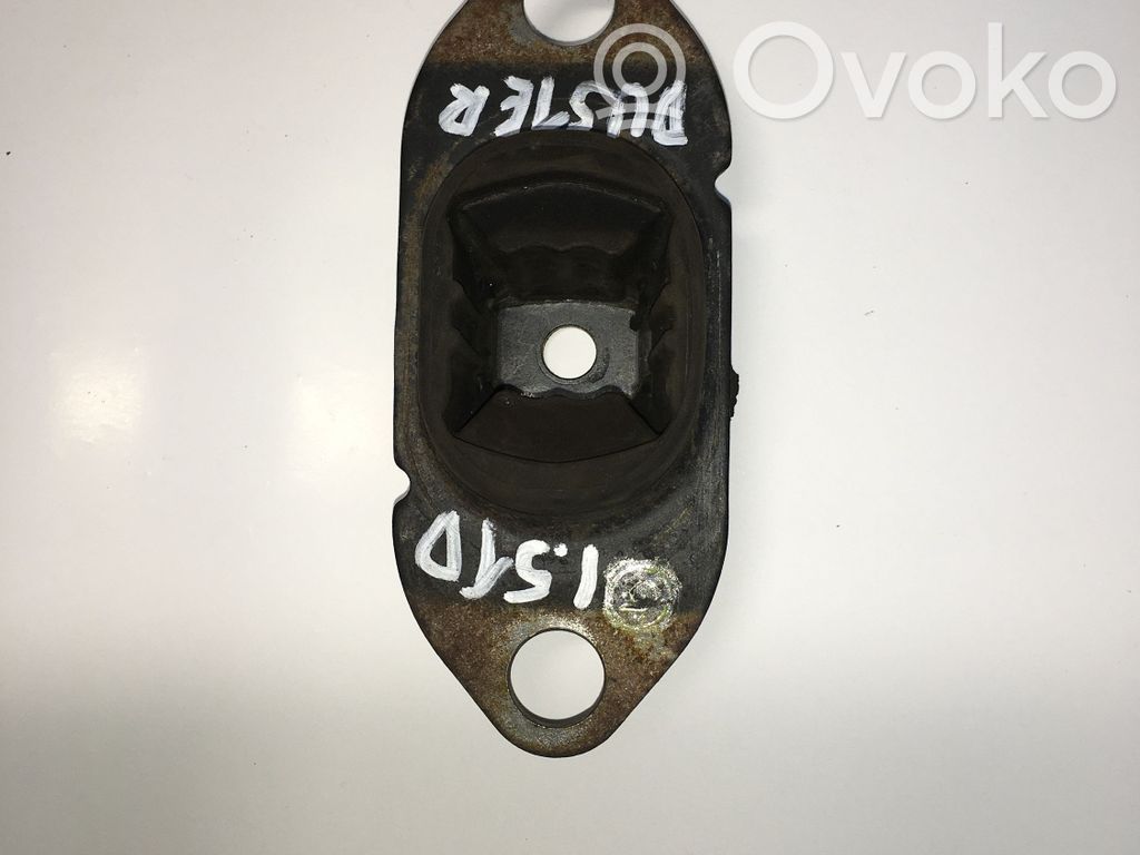 Engine mount bracket   112205217R