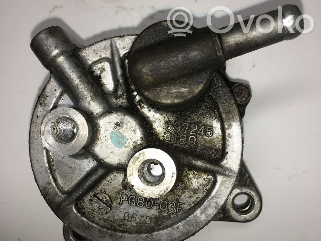 Opel Monterey Vacuum pump 