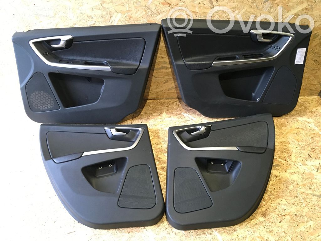 Interior set   30766388,30766373,30766413,1770125LA,1770125LV,1770125RA,1770125RV,30766403