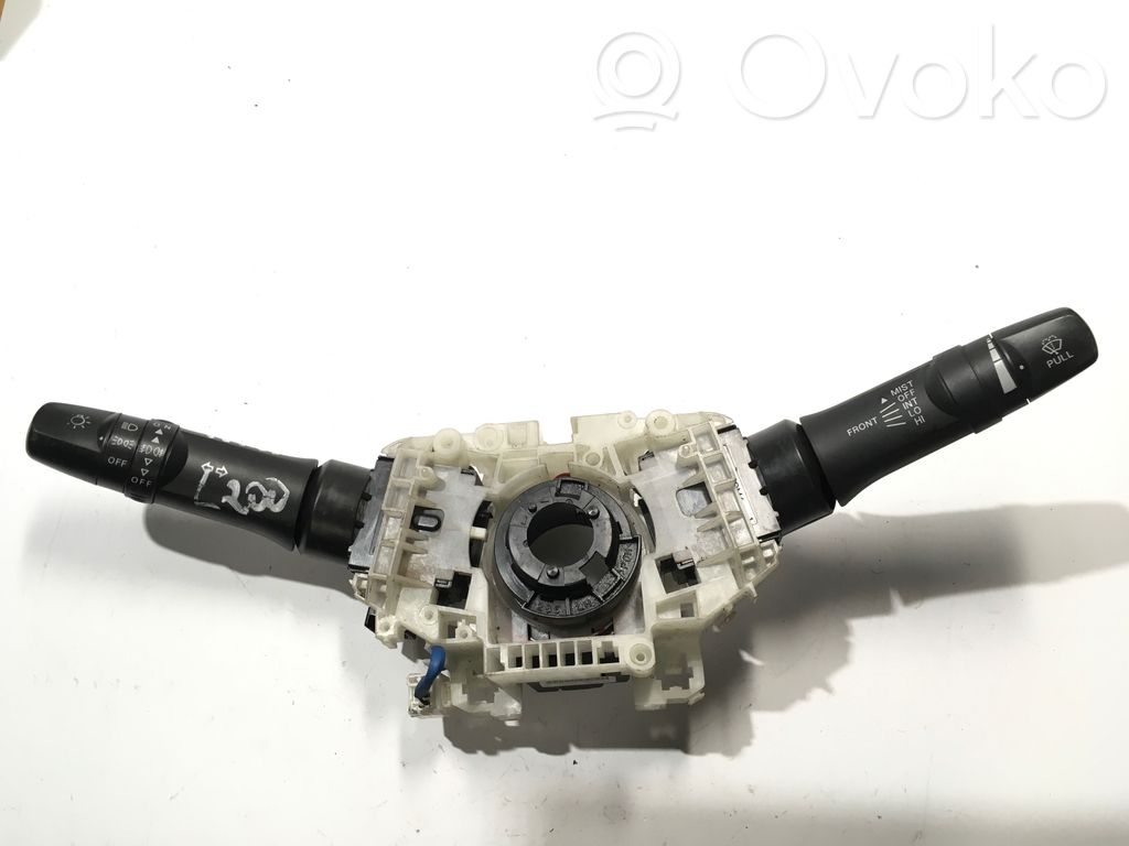 Mitsubishi L200 Commodo, commande essuie-glace/phare 