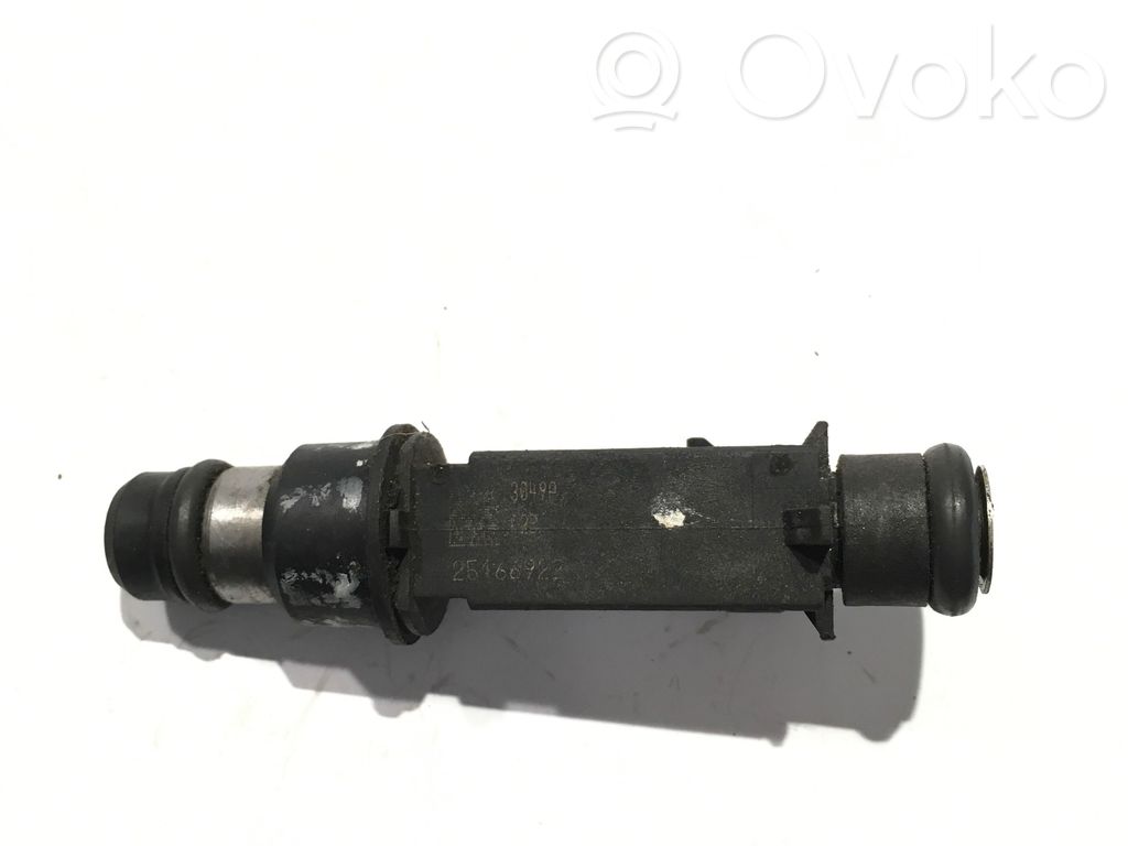 Opel Frontera B Fuel injector 