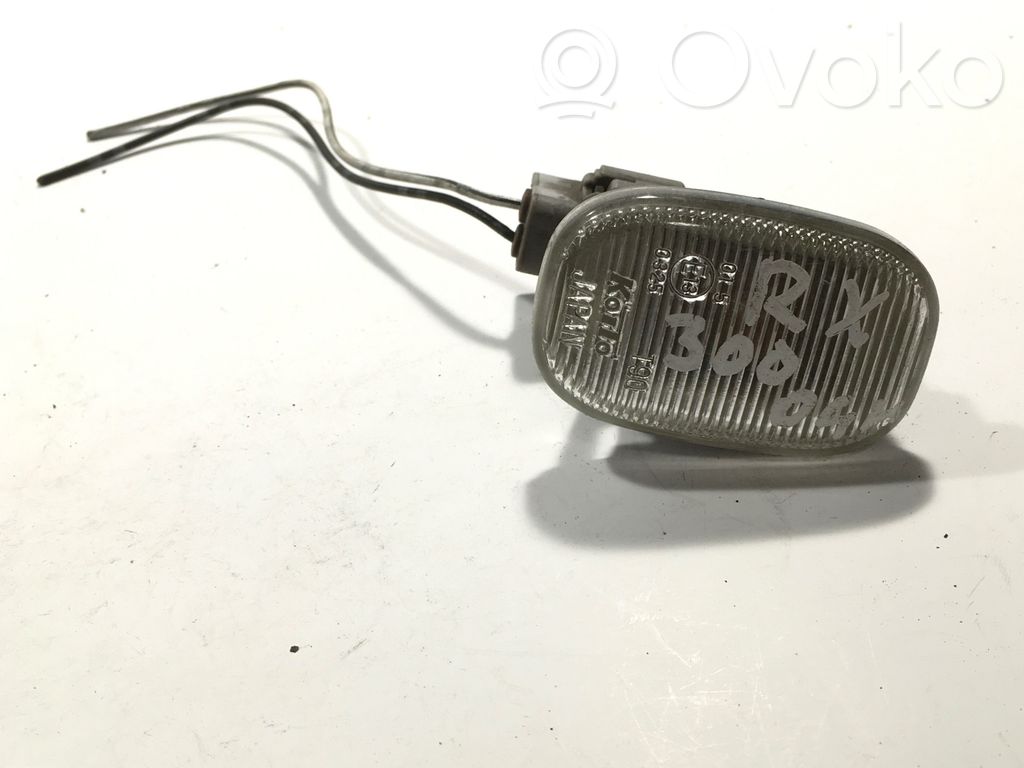 Lexus RX 300 Seitenblinker 