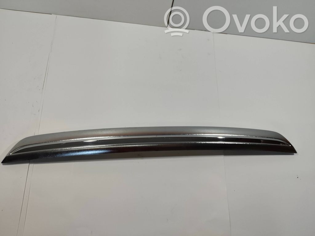 Honda FR-V Trunk door license plate light bar 