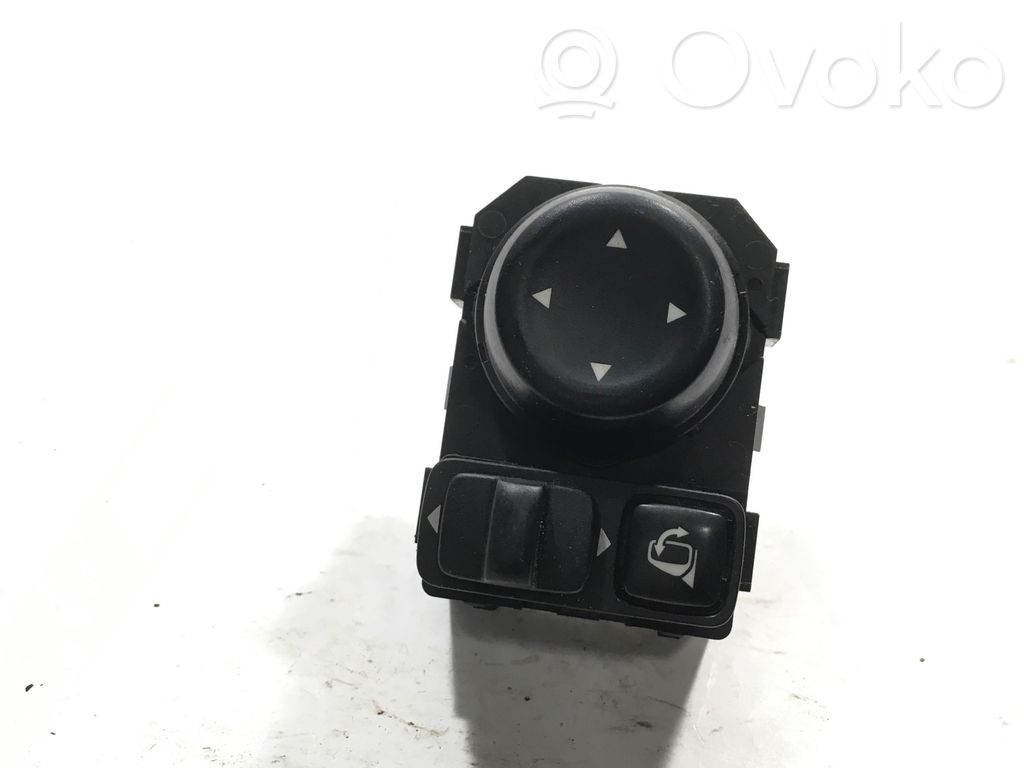 Nissan Qashqai Wing mirror switch 