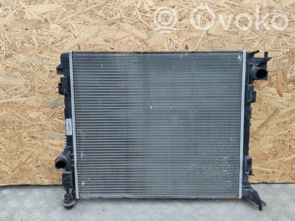 Nissan Qashqai Aušinimo skysčio radiatorius 