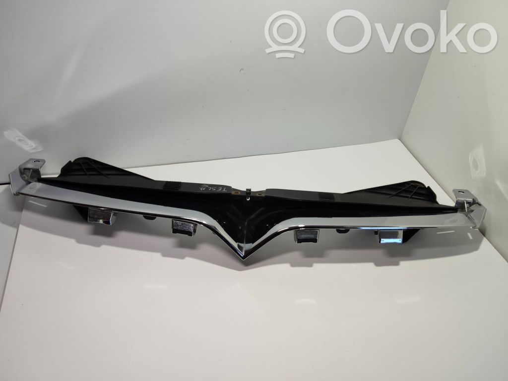 Tesla Model S Front grill 