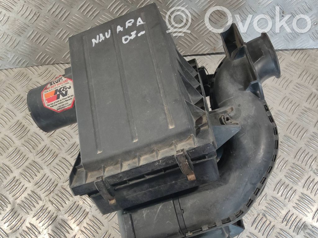 Nissan Navara D40 Oro filtro dėžė 