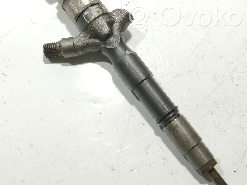 Toyota Land Cruiser (J120) Wtryskiwacz paliwa 