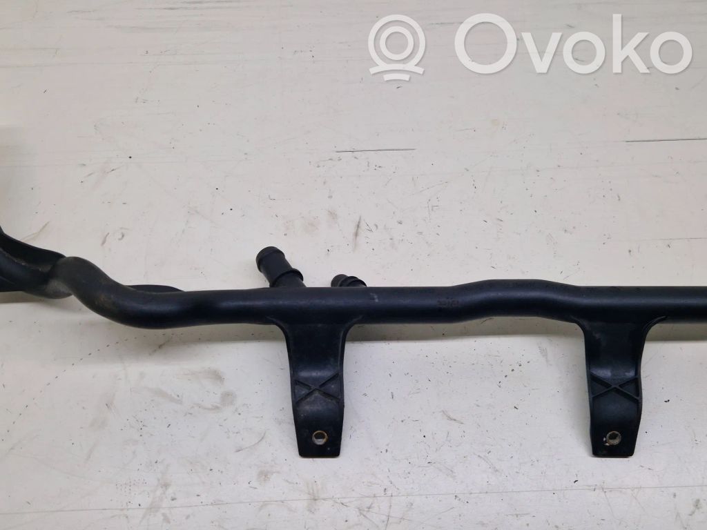 BMW 1 E81 E87 Engine coolant pipe/hose 