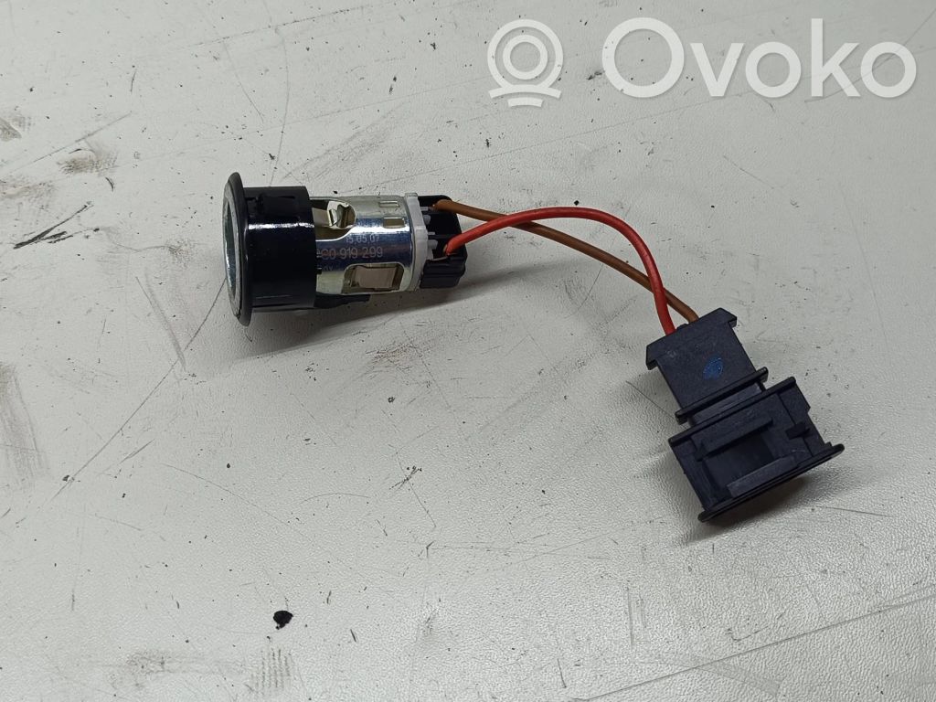 Gniazdo 12V tylne   3C0919299