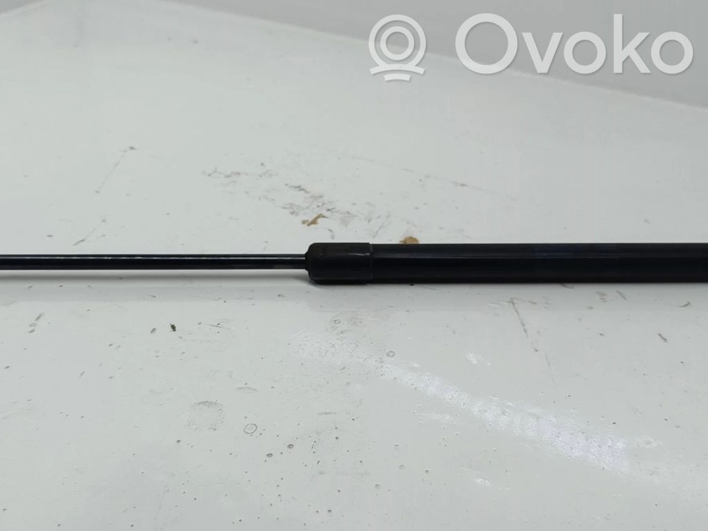 Volkswagen PASSAT B5 Amortyzator klapy tylnej bagażnika 