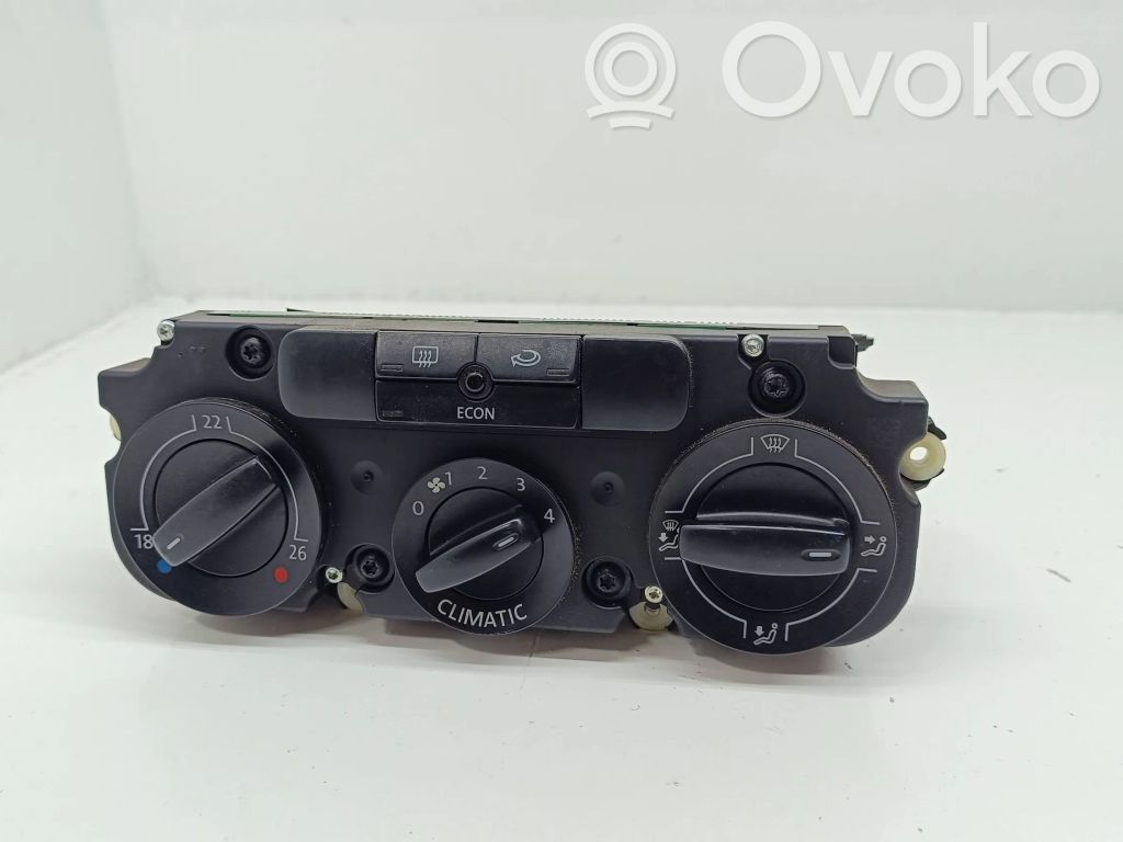 Volkswagen Touran I Climate control unit 