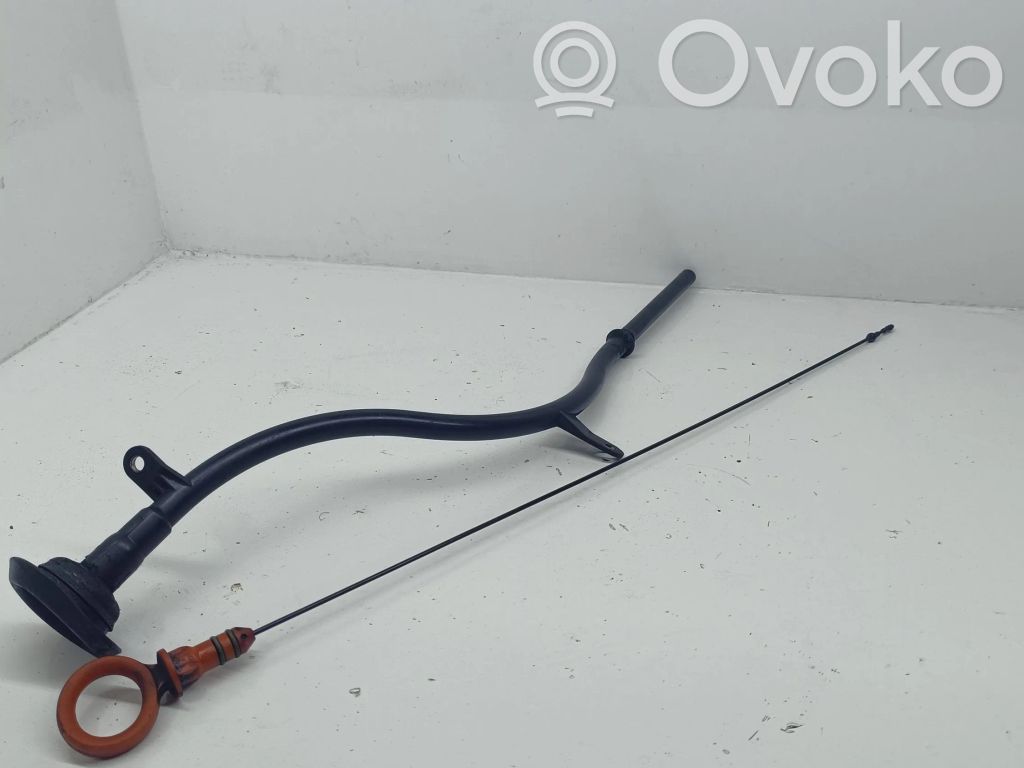 Volkswagen PASSAT B6 Oil level dip stick 
