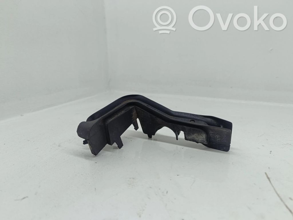 BMW 1 E81 E87 Engine compartment rubber 