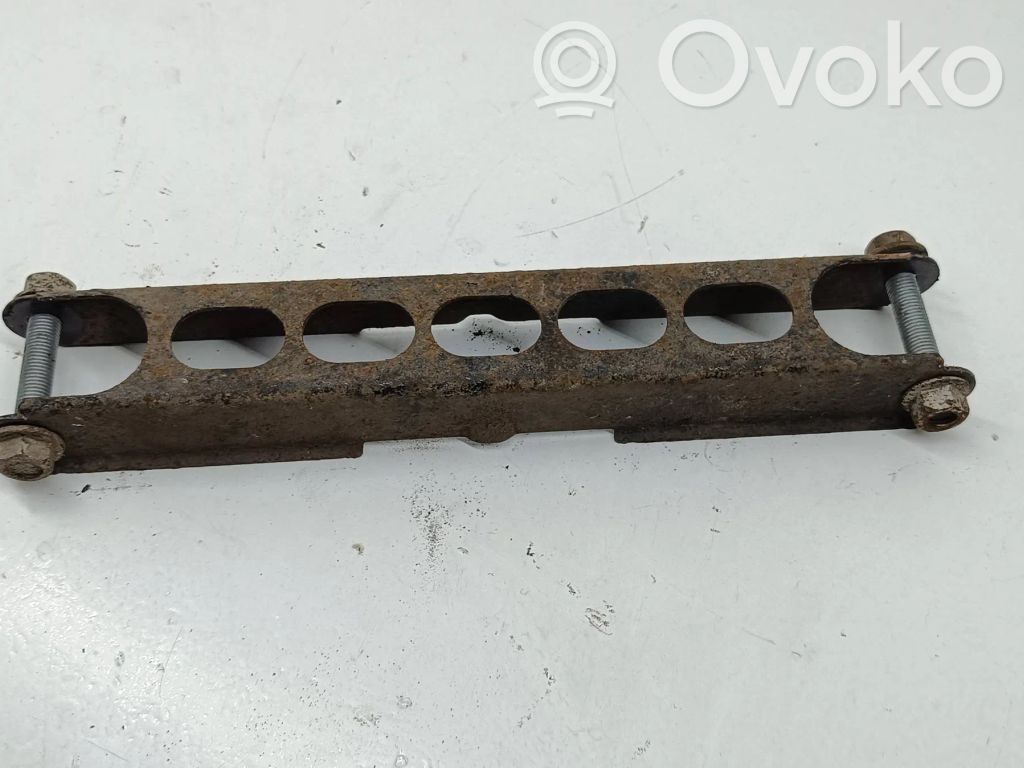 BMW 1 E81 E87 Kita galinės važiuoklės detalė 