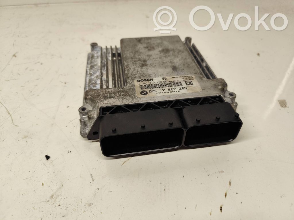 BMW 5 E60 E61 Engine control unit/module 