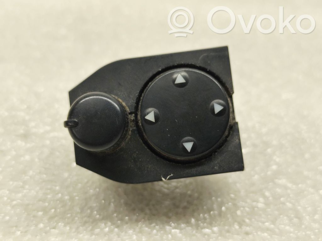 Interruptor del espejo lateral   8D0959565A,03240034