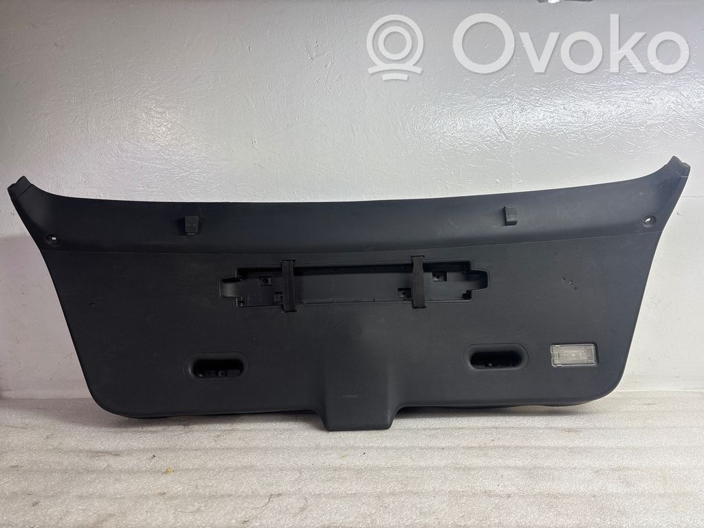 BMW 3 E46 Tailgate/boot lid cover trim 